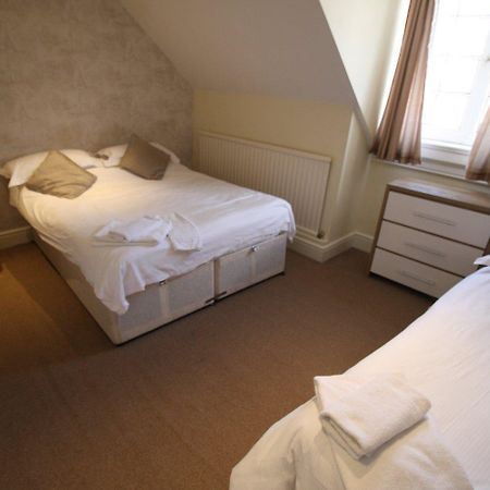 The Saracens Head Hotel Highworth Zimmer foto